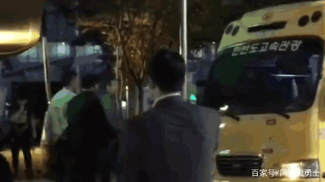 dnf公益服助手隐藏活动，答题得赠礼，送11增幅券和12强化券！300